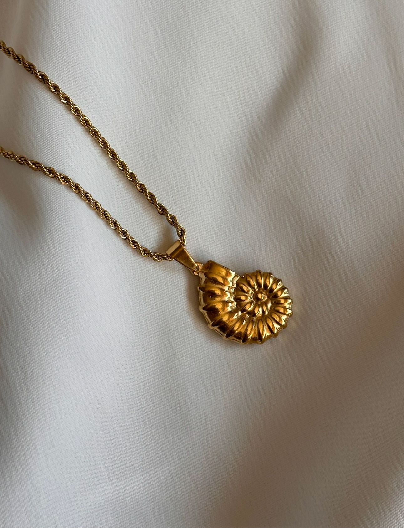 Stunning necklace