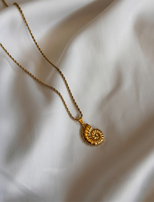 Stunning necklace