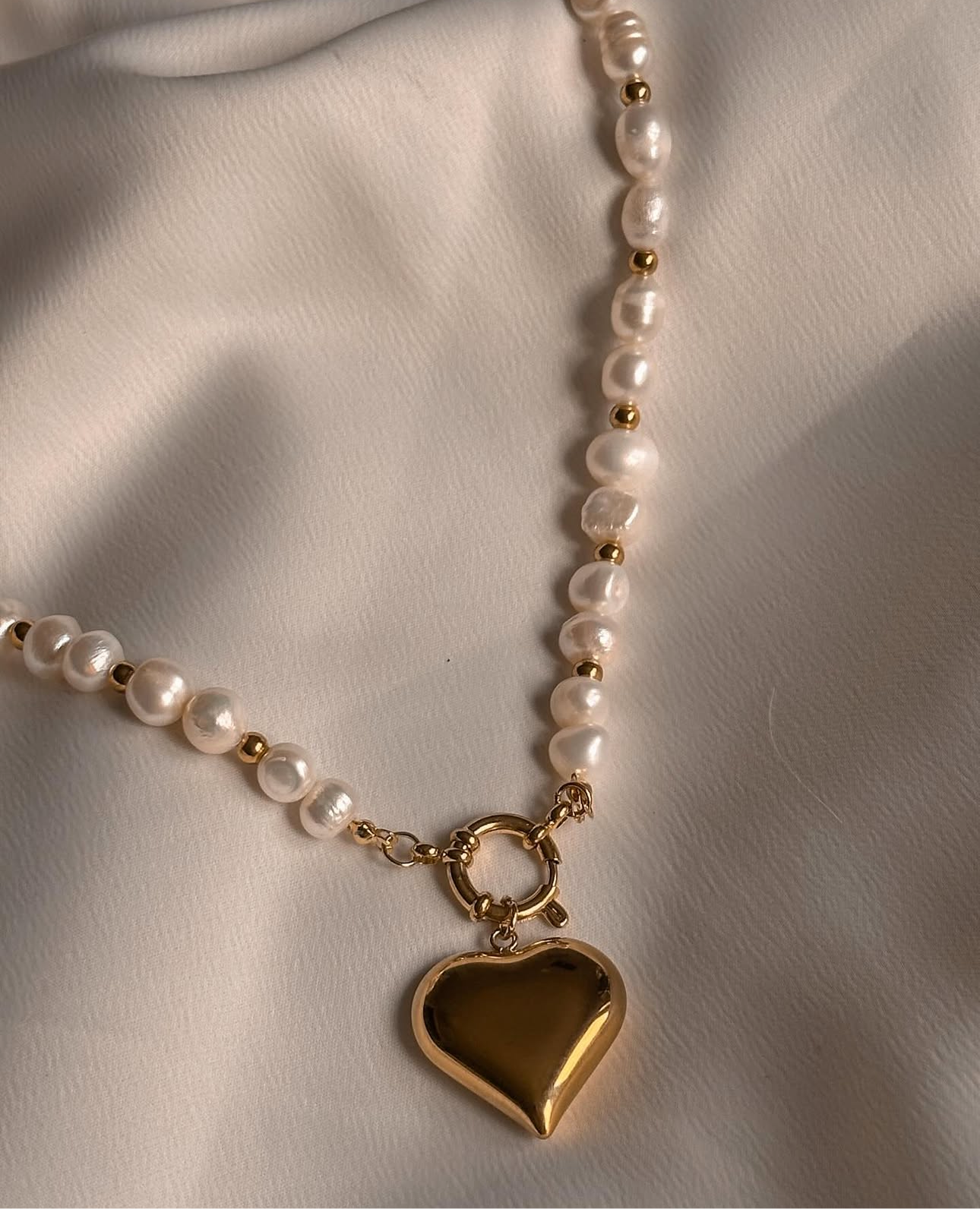 Pearls of love necklace