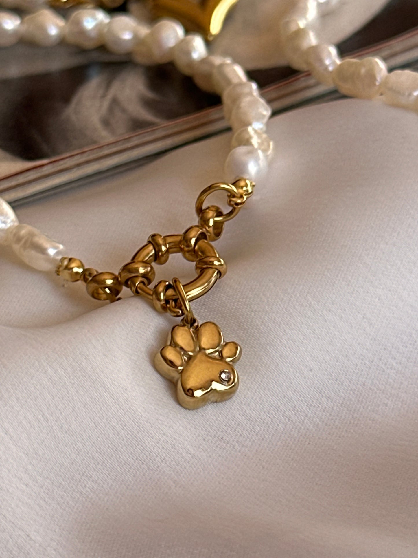 LEVINE Bracelets