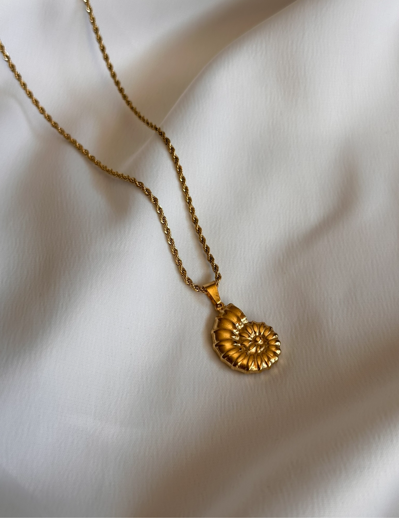 Stunning necklace